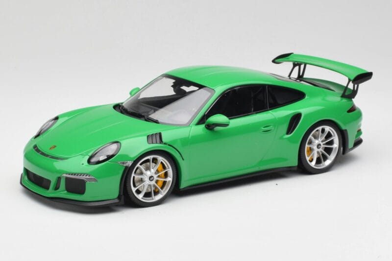 Porsche 911 991.1 GT3 RS Lizard Zelený & Stříbrná Kola Minichamps 1:18 153066229 Kov