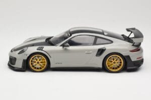 Porsche 911 991.2 GT2 RS Chalk Weissach Package Zlatá Kola Minichamps 1:18 155068304 Kov – obrázek 3 z 6