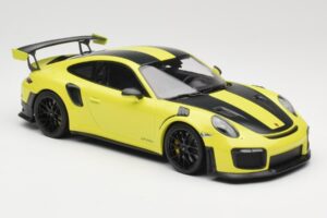 Porsche 911 GT2 RS 991.2 Weissach Package Zelený Černá Kola Minichamps 1:18 155068300-1 Kov – obrázek 4 z 6