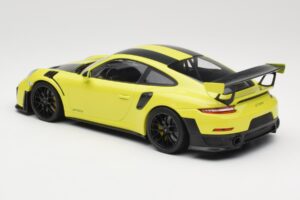 Porsche 911 GT2 RS 991.2 Weissach Package Zelený Černá Kola Minichamps 1:18 155068300-1 Kov – obrázek 5 z 6