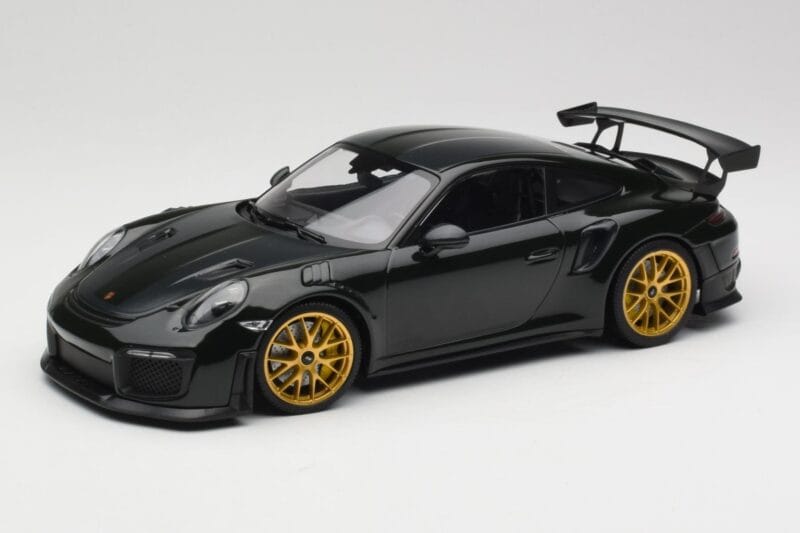 Porsche 911 991.2 GT2 RS Zelený Weissach Package Zlatá Kola Minichamps 1:18 155068306 Kov