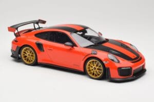 Porsche 911 991.2 GT2 RS Oranžový Weissach Package Zlatá Kola Minichamps 1:18 155068305 Kov – obrázek 4 z 6