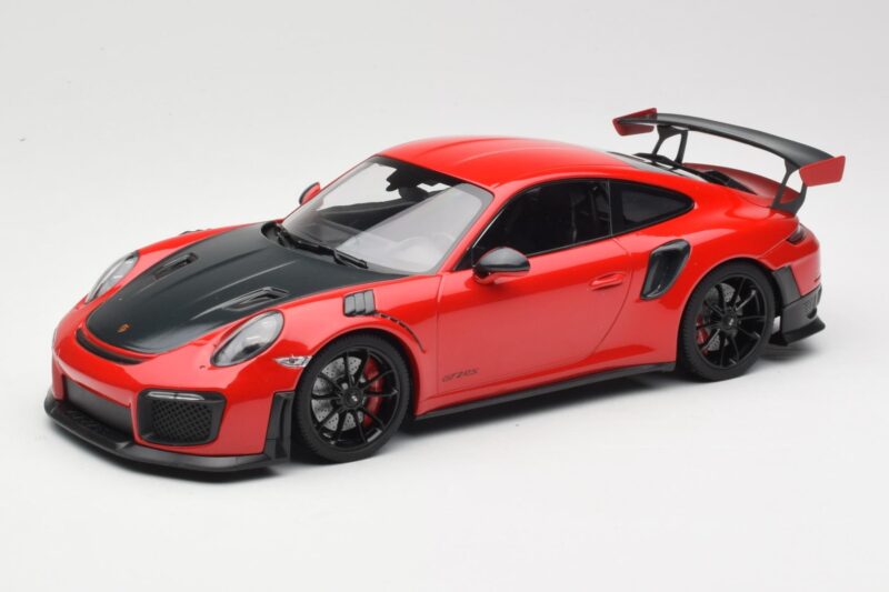 Porsche 911 GT2 RS 991.2 Červený Černá Kola Minichamps 1:18 155068307 Kov