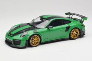 Porsche 911 991.2 GT2 RS Weissach Package British Racing Zelený & Zlatá Kola Minichamps 1:18 153068318 Kov
