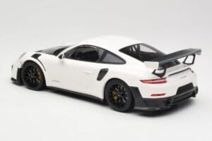 Porsche 911 991.2 GT2 RS Bílý s Černými Koly Minichamps 1:18 155068310 Kov – obrázek 5 z 6
