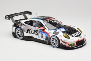 Porsche 911 991.2 GT3 R #17 Kues Team 75 Bernhard M. Christensen / K. Cairoli 24 Hours of Nurburgring 2018 Minichamps 1:18 15 – obrázek 4 z 6