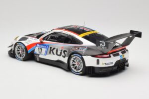 Porsche 911 991.2 GT3 R #17 Kues Team 75 Bernhard M. Christensen / K. Cairoli 24 Hours of Nurburgring 2018 Minichamps 1:18 15 – obrázek 5 z 6