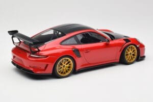 Porsche 911 991.2 GT3 RS Weissach Package Guards Red Zlatá Magnesiová Kola Minichamps 1:18 153068236 Kov – obrázek 2 z 6