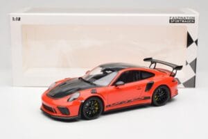 Porsche 911 991.2 GT3 RS Weissach Package Lava Orange Wording Černá Magnesiová Kola Minichamps 1:18 153068226 Kov – obrázek 6 z 6