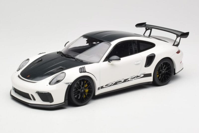 Porsche 911 991.2 GT3 RS Weissach Package Bílý Wording Černá Magnesiová Kola Minichamps 1:18 153068225 Kov