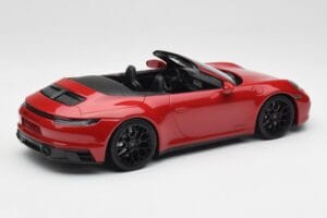 Porsche 911 992 Carrera 4 GTS Kabriolet Červený Minichamps 1:18 155063032 Kov – obrázek 2 z 6