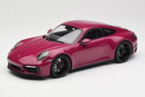 Porsche 911 992 Carrera 4 GTS Rubystar Minichamps 1:18 155063102 Kov