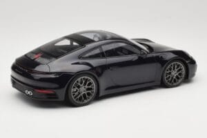 Porsche 911 992 Carrera 4S Blue Metallic Minichamps 1:18 155067321 Kov – obrázek 2 z 6