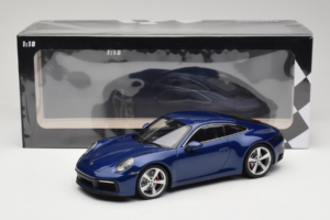 Porsche 911 992 Carrera 4S Blue Metallic Minichamps 1:18 153067327 Kov – obrázek 6 z 6