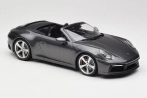 Porsche 911 992 Carrera 4S Kabriolet Agate Grey Metallic Minichamps 1:18 155067336 Kov – obrázek 4 z 6