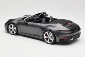 Porsche 911 992 Carrera 4S Kabriolet Agate Grey Metallic Minichamps 1:18 155067336 Kov – obrázek 5 z 6
