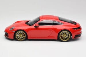 Porsche 911 992 Carrera 4S Guards Červený & Zlatá Kola Minichamps 1:18 153067328 Kov – obrázek 3 z 6