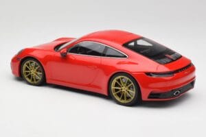 Porsche 911 992 Carrera 4S Guards Červený & Zlatá Kola Minichamps 1:18 153067328 Kov – obrázek 5 z 6