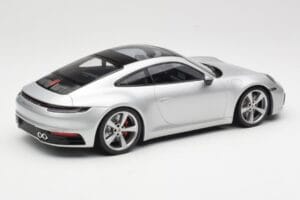 Porsche 911 992 Carrera 4S Stříbrný Minichamps 1:18 155067322 Kov – obrázek 2 z 6