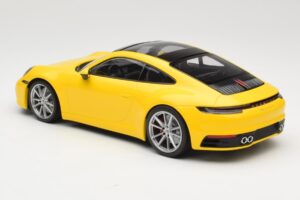 Porsche 911 992 Carrera 4S Žlutý Minichamps 1:18 155067320 Kov – obrázek 5 z 6