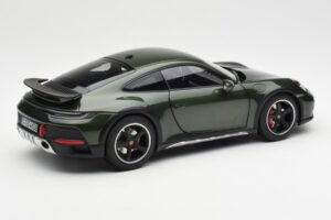 Porsche 911 992 Dakar Oak Zelený Metalická Norev 1:18 187241 Kov – obrázek 3 z 9