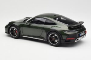 Porsche 911 992 Dakar Oak Zelený Metalická Norev 1:18 187241 Kov – obrázek 8 z 9