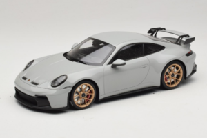 Porsche 911 992 GT3 Chalk Zlatá Kola Minichamps 1:18 117069001 Kov