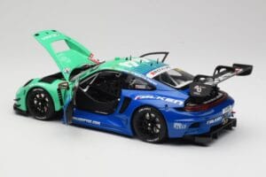 Porsche 911 992 GT3 R Falken #44 D. Eriksson / T. Heinemann 24 Hours of Nurburgring 2023 Minichamps 1:18 113236344 Kov – obrázek 5 z 8