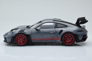 Porsche 911 992 GT3 RS Arctic Šedý Pyro Červený Norev 1:18 187350 Kov – obrázek 4 z 8