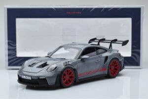 Porsche 911 992 GT3 RS Arctic Šedý Pyro Červený Norev 1:18 187350 Kov – obrázek 8 z 8