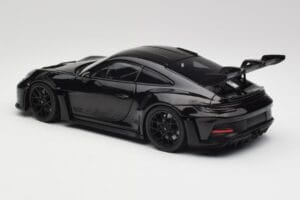 Porsche 911 992 GT3 RS Černý & Černá Kola Concept Minichamps 1:18 911992003 Kov – obrázek 7 z 8