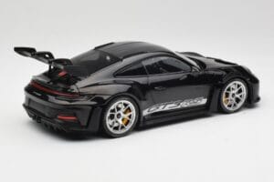 Porsche 911 992 GT3 RS Černý Se Stříbrnými Koly Minichamps 1:18 155062231 Kov – obrázek 2 z 6