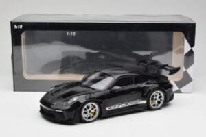 Porsche 911 992 GT3 RS Černý Se Stříbrnými Koly Minichamps 1:18 155062231 Kov – obrázek 6 z 6