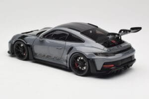 Porsche 911 992 GT3 RS Crayon Weissach Package & Black Wheels Minichamps 1:18 110062024 Kov – obrázek 7 z 8