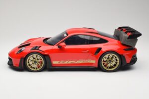 Porsche 911 992 GT3 RS Guards Red GT Spirit 1:12 GT939 Pryskyřice – obrázek 3 z 6