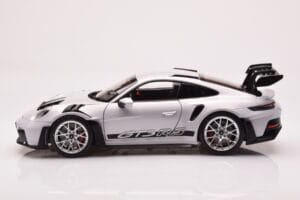 Porsche 911 992 GT3 RS Ice Šedý Norev 1:18 187359 Kov – obrázek 4 z 8