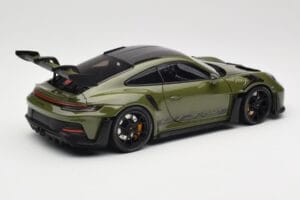 Porsche 911 992 GT3 RS Nato Olive & Black Wheels Minichamps 1:18 110062027 Kov – obrázek 3 z 8