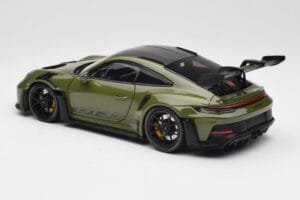 Porsche 911 992 GT3 RS Nato Olive & Black Wheels Minichamps 1:18 110062027 Kov – obrázek 7 z 8