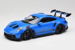 Porsche 911 992 GT3 RS Shark Modrý & Černá Kola Minichamps 1:18 153062233 Kov
