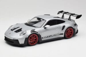 Porsche 911 992 GT3 RS Stříbrný & Červená Kola Minichamps 1:18 153062241 Kov