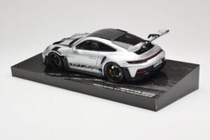 Porsche 911 992 GT3 RS Stříbrný Weissach Package Minichamps 1:18 110062020 Kov – obrázek 7 z 8