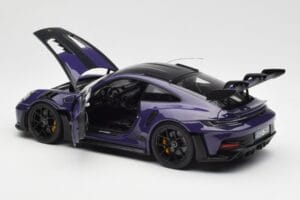 Porsche 911 992 GT3 RS Weissach Package Ultraviolet Norev 1:18 187368 Kov – obrázek 5 z 8