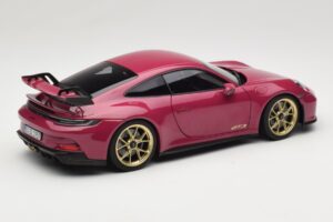 Porsche 911 992 GT3 Ruby Star Neo Norev 1:18 187381 Kov – obrázek 3 z 8