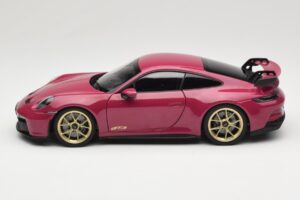 Porsche 911 992 GT3 Ruby Star Neo Norev 1:18 187381 Kov – obrázek 4 z 8