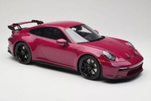 Porsche 911 992 GT3 Ruby Star Neo Red GT Spirit 1:12 GT536 Pryskyřice – obrázek 4 z 6