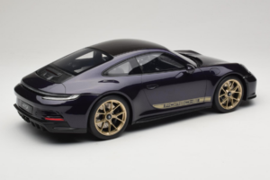 Porsche 911 992 GT3 Touring Viola Metallic GT Spirit 1:12 GT937 Pryskyřice – obrázek 2 z 6