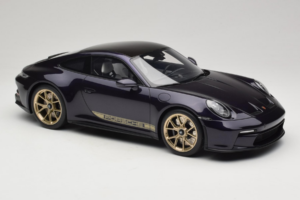 Porsche 911 992 GT3 Touring Viola Metallic GT Spirit 1:12 GT937 Pryskyřice – obrázek 4 z 6