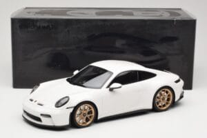 Porsche 911 992 GT3 Touring Bílý Neodyme Wheels Minichamps 1:18 117069022 Kov – obrázek 6 z 6