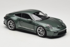 Porsche 911 992 S/T Malachite Green Metallic Norev 1:18 187472 Kov – obrázek 6 z 8