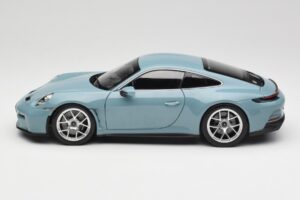 Porsche 911 992 S/T Meissen Blue Norev 1:18 187470 Kov – obrázek 4 z 8